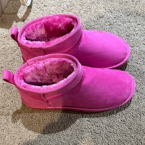 Maurices Pink Winter Boots